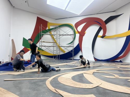 Aufbau der Ausstellung Foto: © Museum